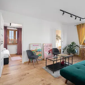 apt-comfortable-two-bedroom-by-renters.poznan-hotels.com/